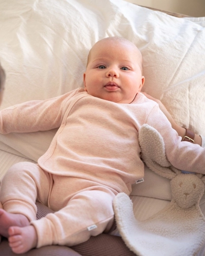 En komfortabel basisdel til babyens startpakke