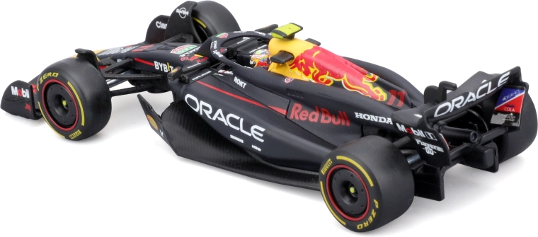 Med køreren Sergio Pérez #11