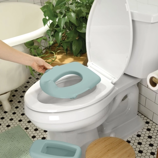Praktisk 2-i-1: potte og WC-indsats