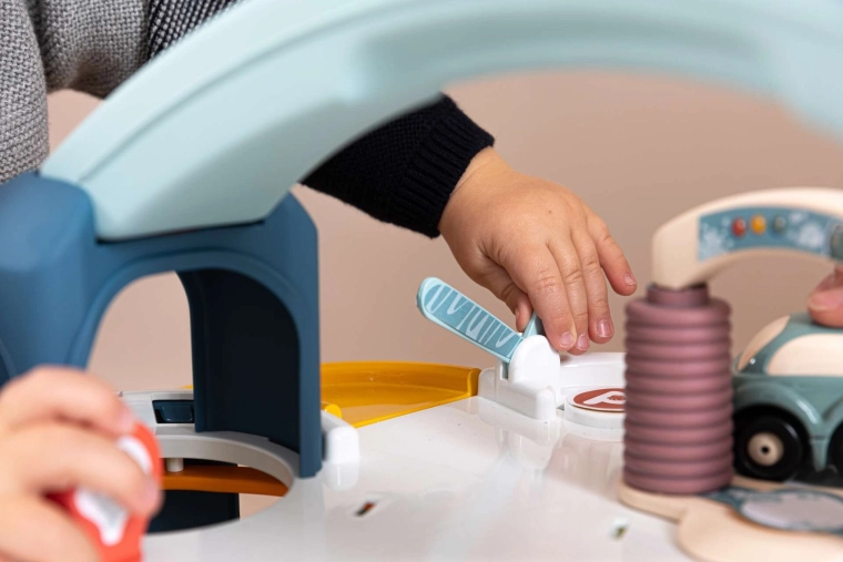 Interaktiv elevator og vaskehal som i virkeligheden