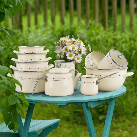 Del af den matchende TONCA-kollektion