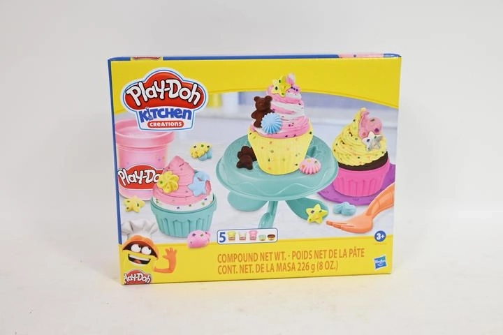Play-Doh Kitchen Creations sæt til at lave cupcakes