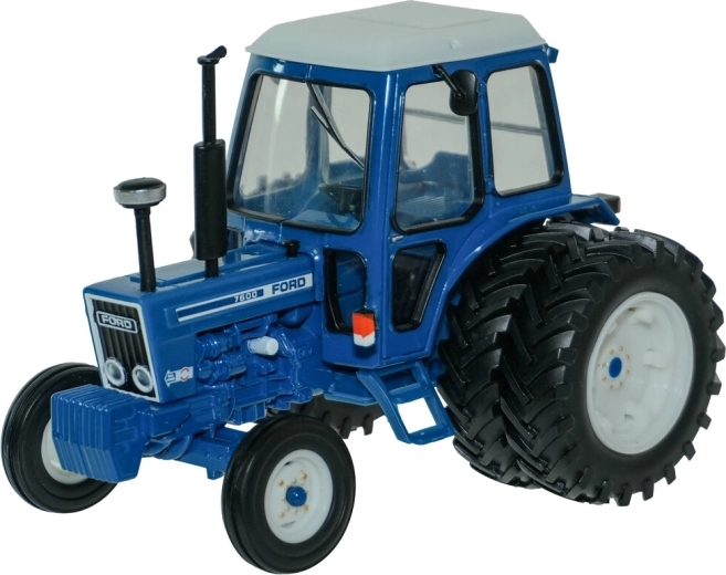 Realistiske detaljer på Ford 7600-traktoren
