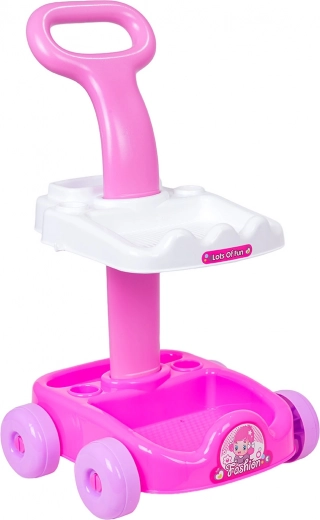 Stabil vogn med hjul og opbevaringsplads