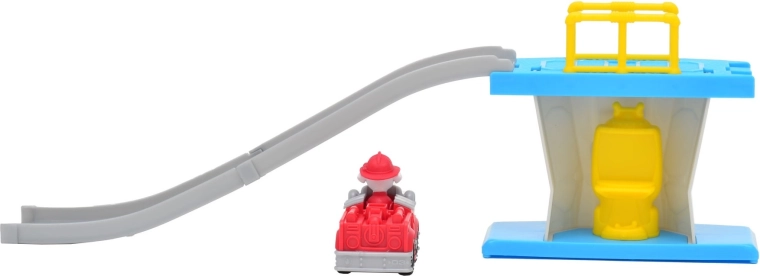 Actionfyldt tur ned ad rampen