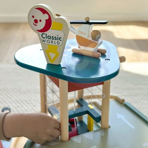 Helipad og helikopter på taget