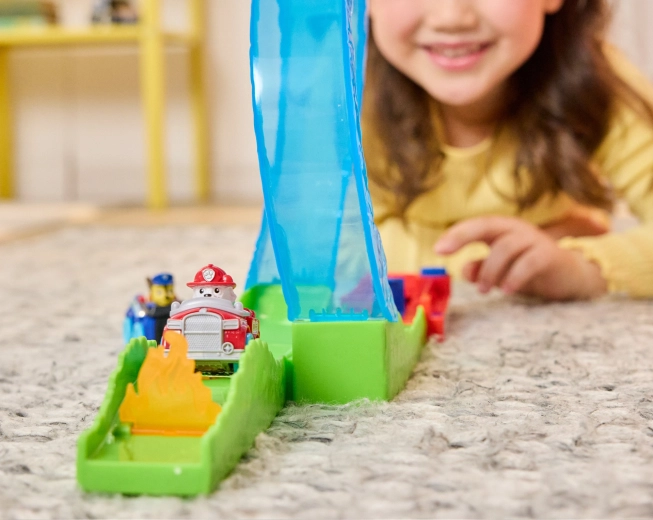 Legeforhindringer og sammenklappelige “flammer”