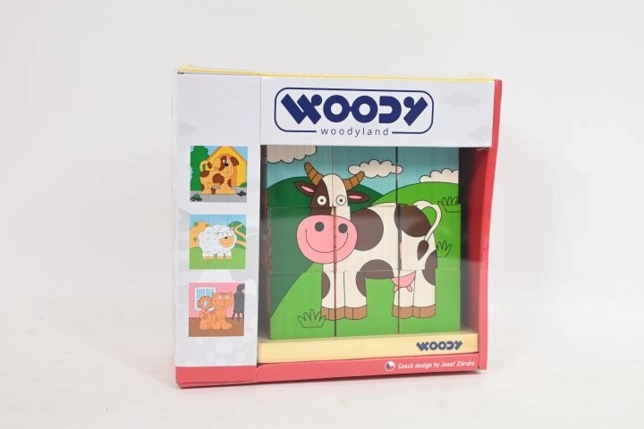 WOODY Træklodskube med snøring og dyr, 9 klodser