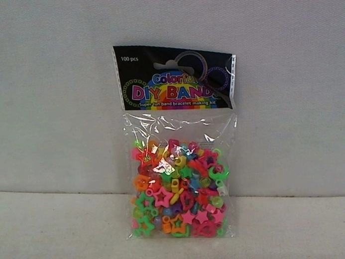 Vedhæng og perler til elastikker til fremstilling af armbånd