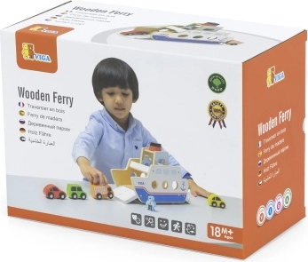 Træfærge med små biler og besætning