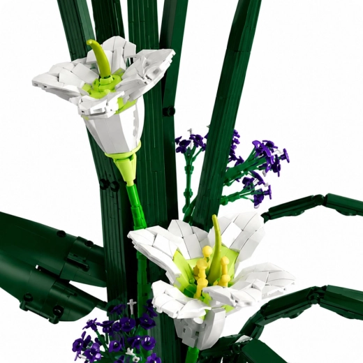 Realistiske liljer som designdekoration