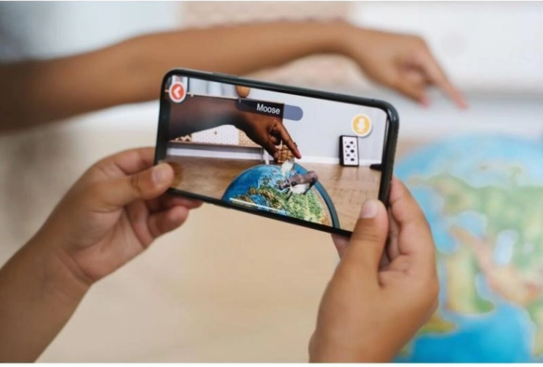 Udvidet virkelighed med IQ GLOBE-appen