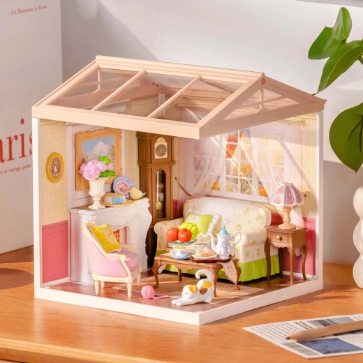 Udstillingsdiorma med transparente paneler