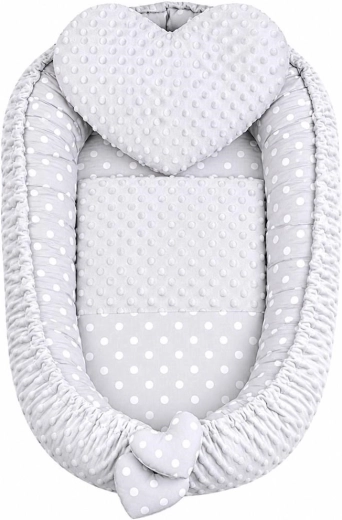 New Baby luksuriøst vendbart babynest til baby med pude og dyne Minky hjerte grå