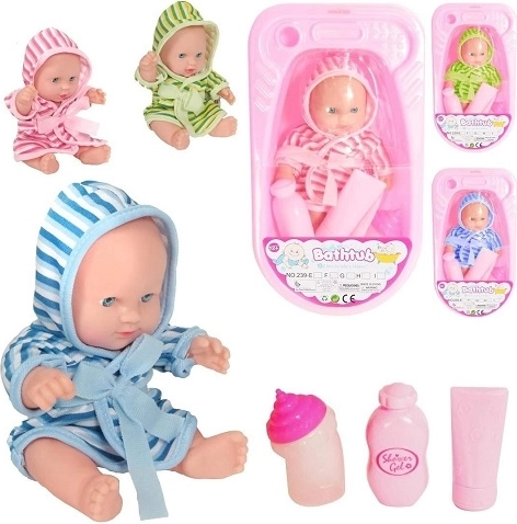 Babydukke i badekar med tilbehør