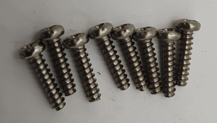 Selvskærende krydsskrue med panhoved 3 × 12 mm til Voltage, Major, Tiger og Hoolk – 1 stk.
