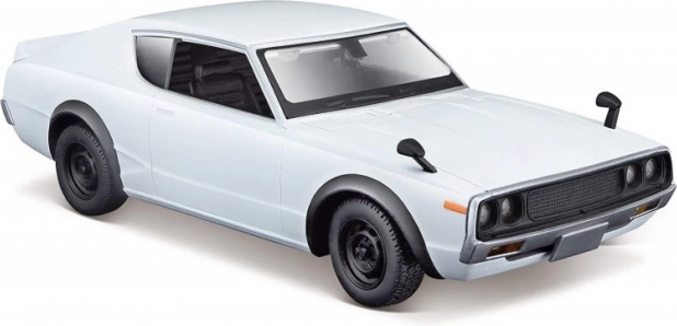 Bilmodel NISSAN Skyline 2000 GT‑R 1973 1:24 hvid