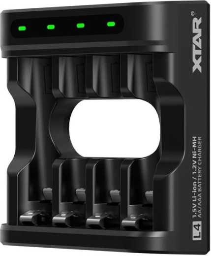 Oplader til batterier XTAR L4 til Li-ion 1,5 V og Ni-MH AA/AAA
