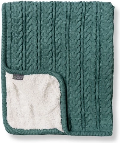 VINTER & BLOOM vendbart tæppe Cuddly misty green