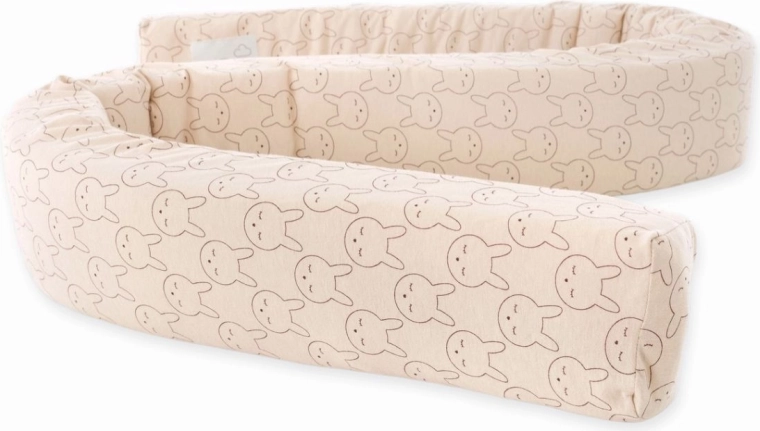 Träumeland sengerand til tremmeseng i slangeform kuschelhase beige