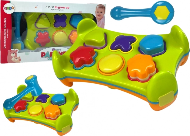 Tosidet læringssorter med hammer og former