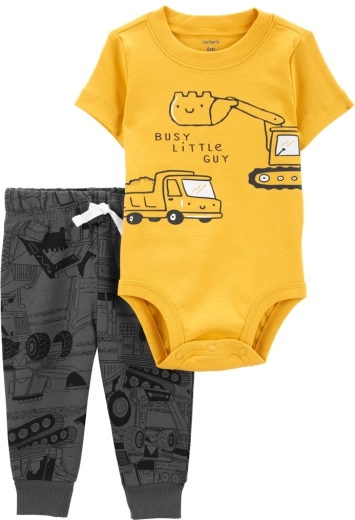 Carter’s todelt sæt med kortærmet body og sweatpants i yellow transport til drenge