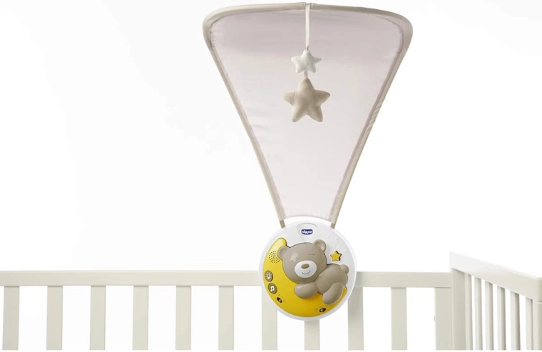 Chicco Next2Moon 3-i-1 projektor og uro til tremmeseng, neutral