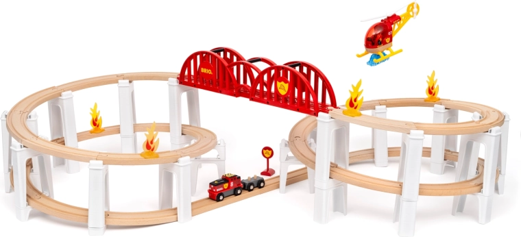 Brio World megaspiral – trætogbane med bro, brandmands-tilbehør og helikopter