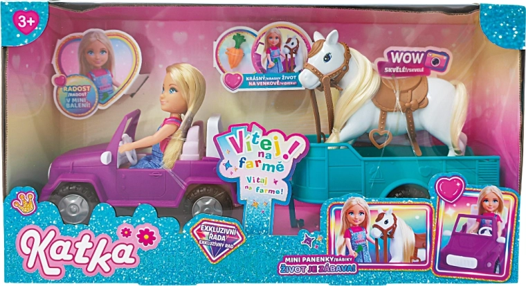 Bondegårdspige med bil og hestetrailer