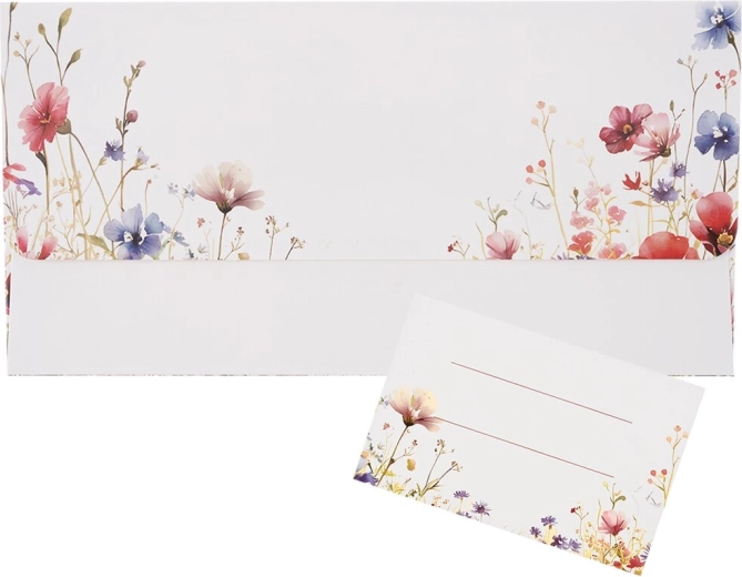 Kuvert med blomstermotiv og indsat kort