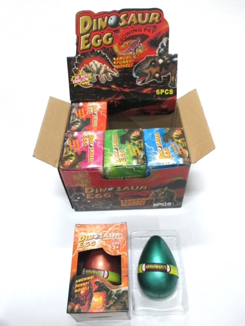 Æg med voksende dinosaur