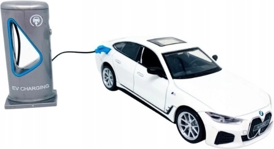 MSZ elektrisk BMW i4 M50-model, hvid