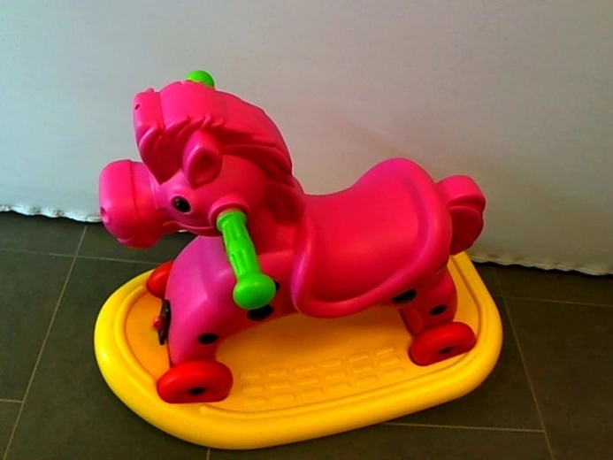 Børne gyngehest 2-i-1 og ride-on