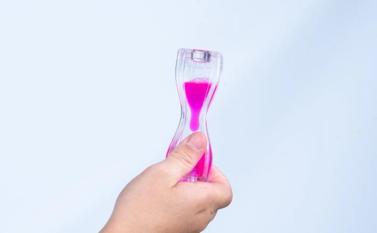 Fidget Blox Vision antistress-terning med farvet lava – lilla