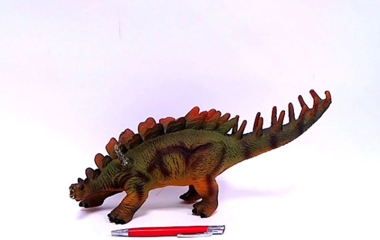 Blød plysdinosaur med lyd