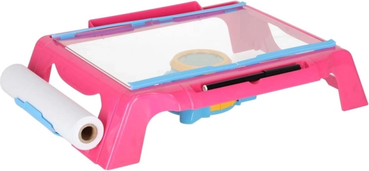 Børnetegnebord med lyserød projektor
