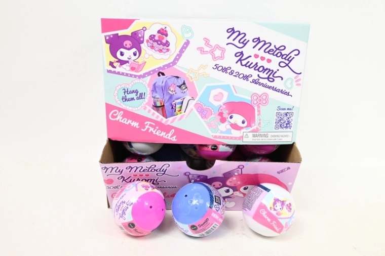 Hello Kitty overraskelseskugle 65 mm Kuromi og My Melody