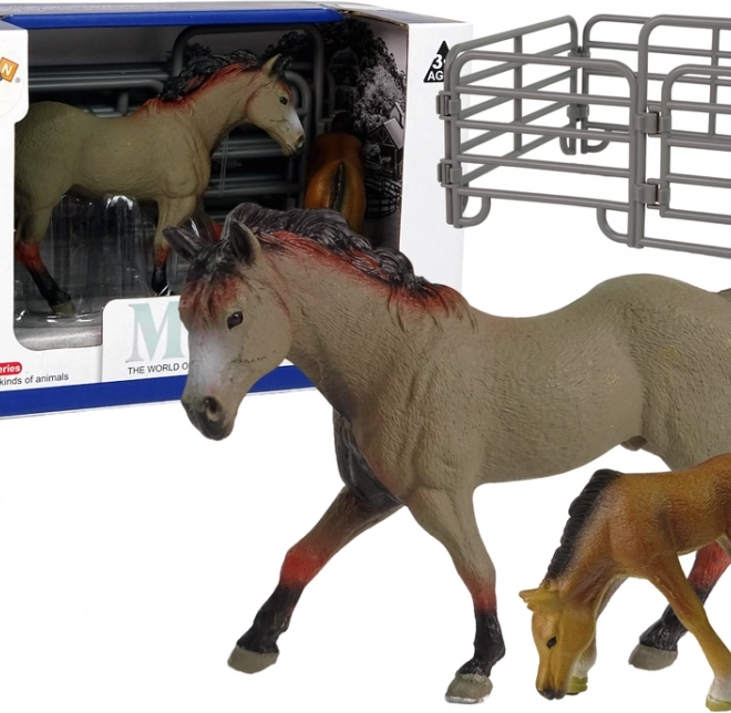 Sæt Figurer af Heste og Føl Capricorn med Bed