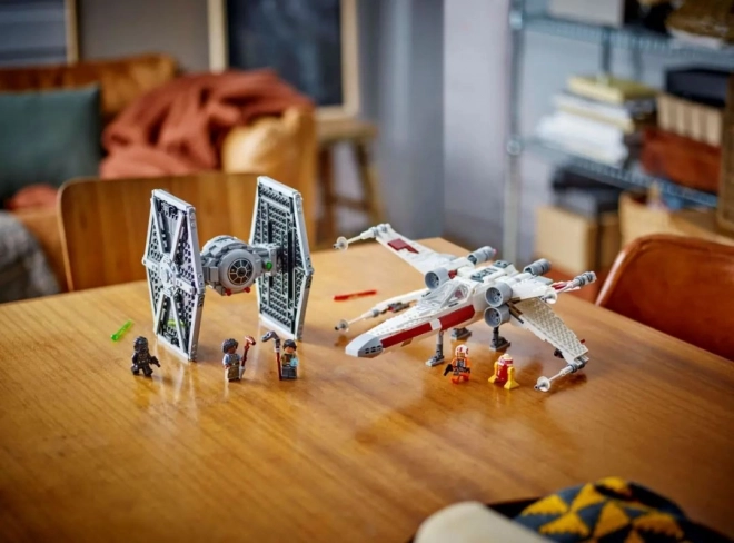 LEGO Star Wars 75393 TIE og X-wing stjernejager - kombineret byggesæt