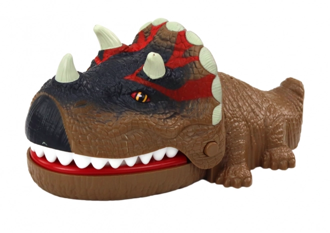 Bidende dinosaur triceratops