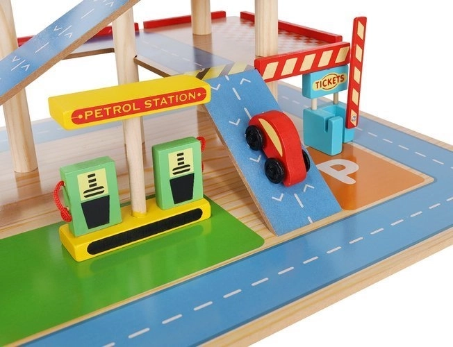 Træ parkeringsgarage