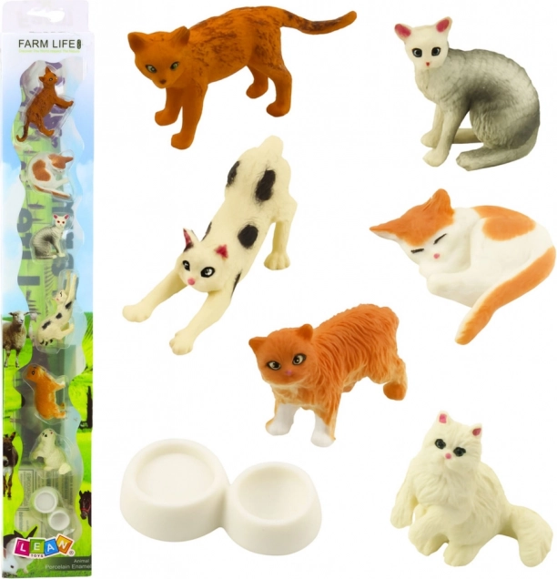 Sæt med mini kattefigurer og foderskål