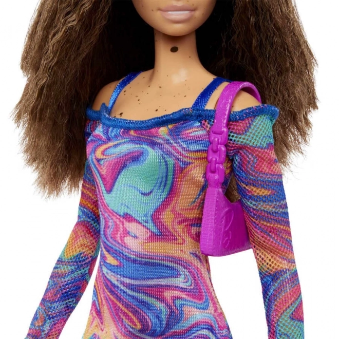 Barbie Fashionistas dukke med krøllet hår og fregner