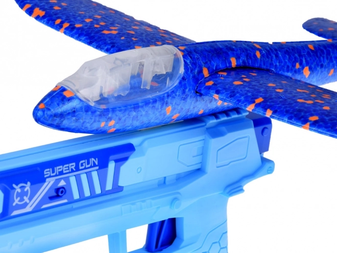 Skumfly med LED lys affyret fra pistol