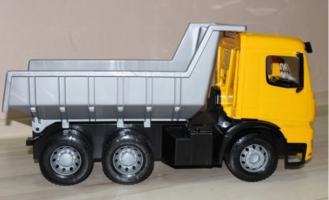 Stor børnedumper med blokering
