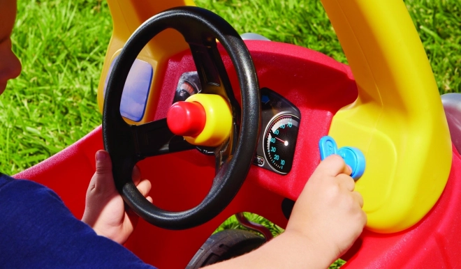 Jeźdik Cozy Coupe med nye øjne
