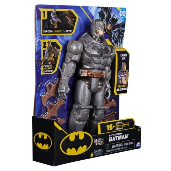 Batman action figur med affyrende tilbehør
