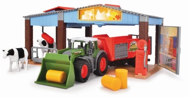 Gård med Fendt traktor