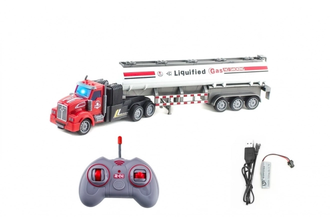 RC tankvogn med lyseffekter 1:46