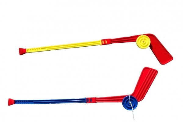 Plast hockeystav med puck 74cm mix farver
